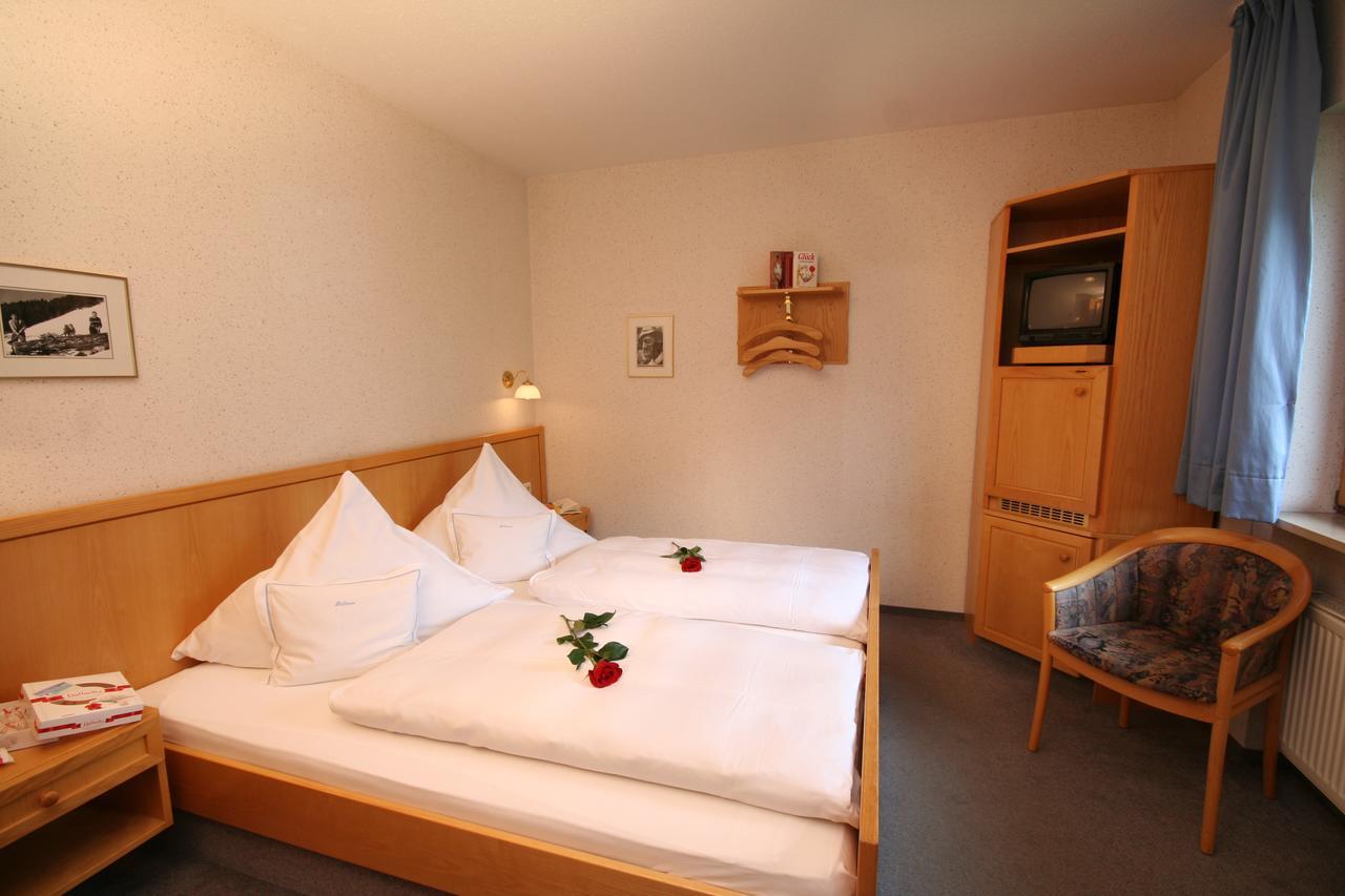 Hotel Bellevue Riezlern Exterior foto