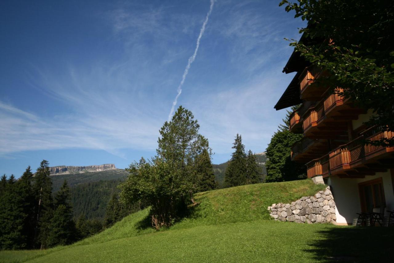 Hotel Bellevue Riezlern Exterior foto